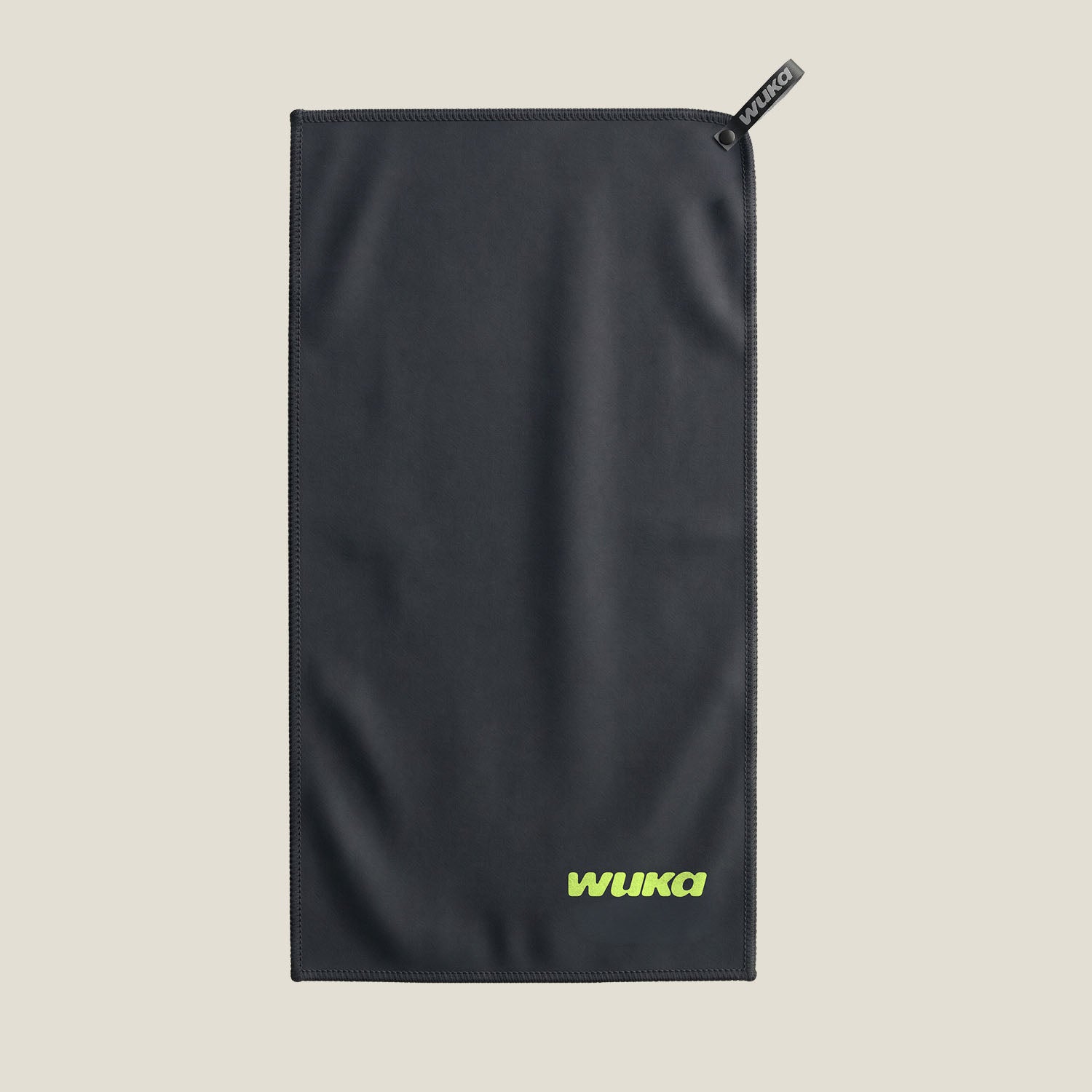 WUKA black quick-dry microfibre pool towel laid flat — 40 x 80cm swim chamois towel